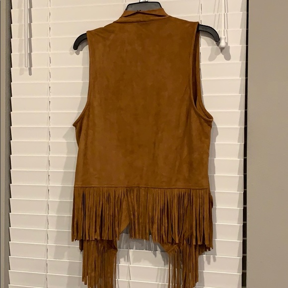Fringe Vest - Picture 6 of 6